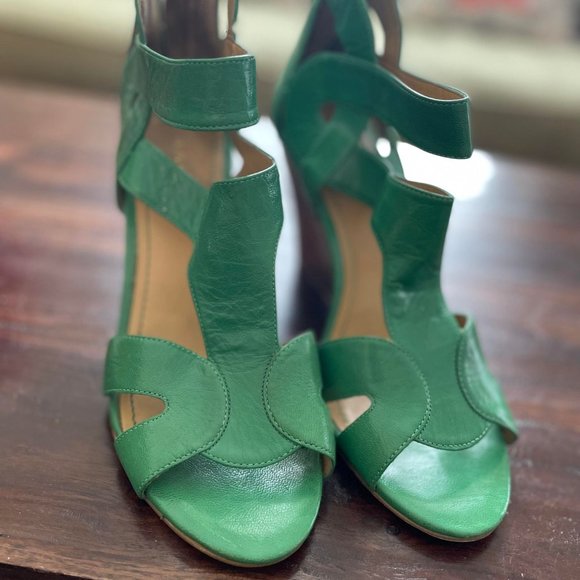 Nine West Green Wedge Sandal - Picture 6 of 6